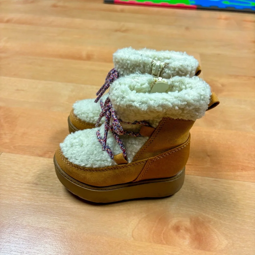 Cat & Jack Tan & Cream Platform Arya Zipper Shearling Winter Boot Toddler Size 5